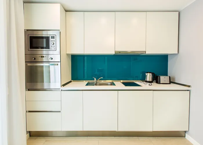 Mava Hotel apartamentowy 4*