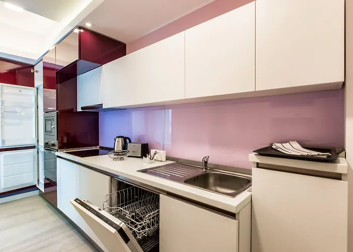 Mava Hotel apartamentowy 4*